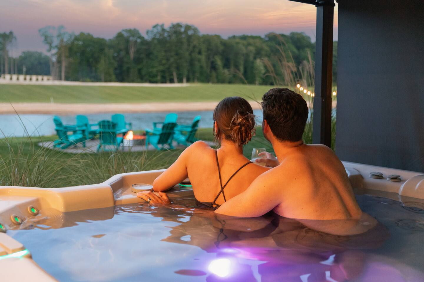 Hot tub & fire pit