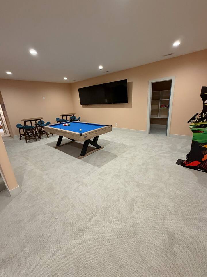 Sports bar