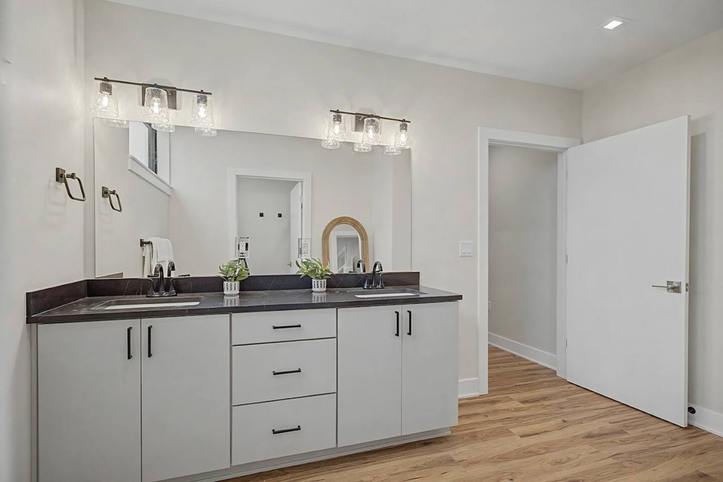 3-bedroom condo: baths