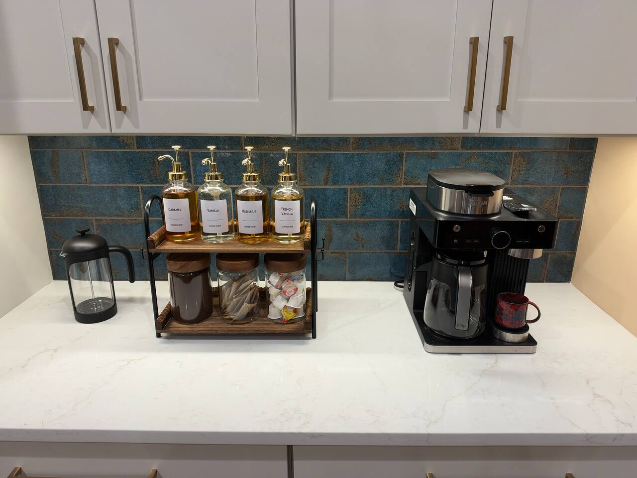 Kitchen & bar