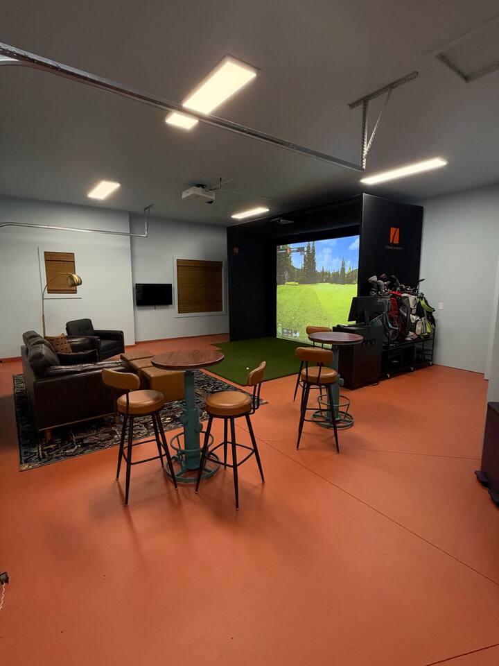 Golf simulator