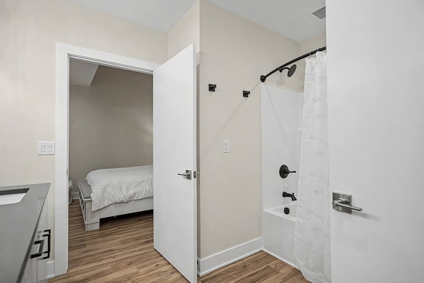 3-bedroom condo: baths